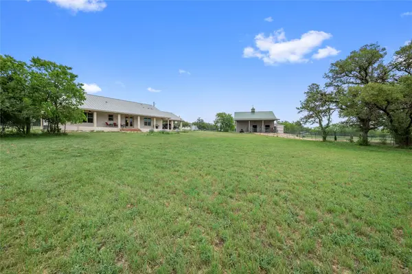 551 Gatlin Creek Rd, Dripping Springs, TX 78620
