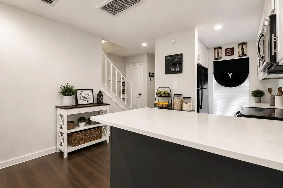 3814 Southway Dr #B, Austin, TX 78704 - #3