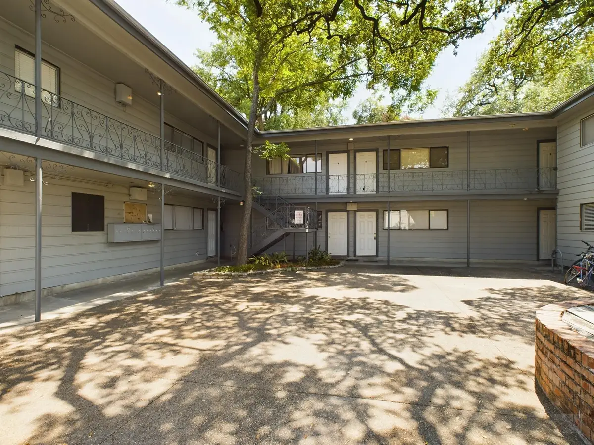 803 W 28th St #206, Austin, TX 78705 - #1