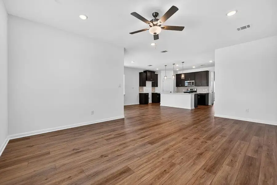 90 Flowers Ave, Hutto, TX 78634 - #2