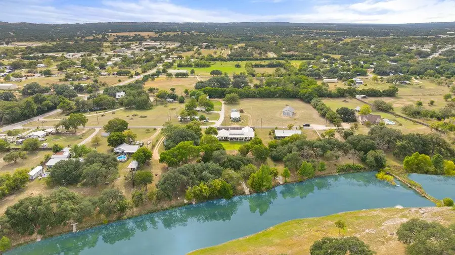 1313 Democrat St, Blanco, TX 78606 - #2