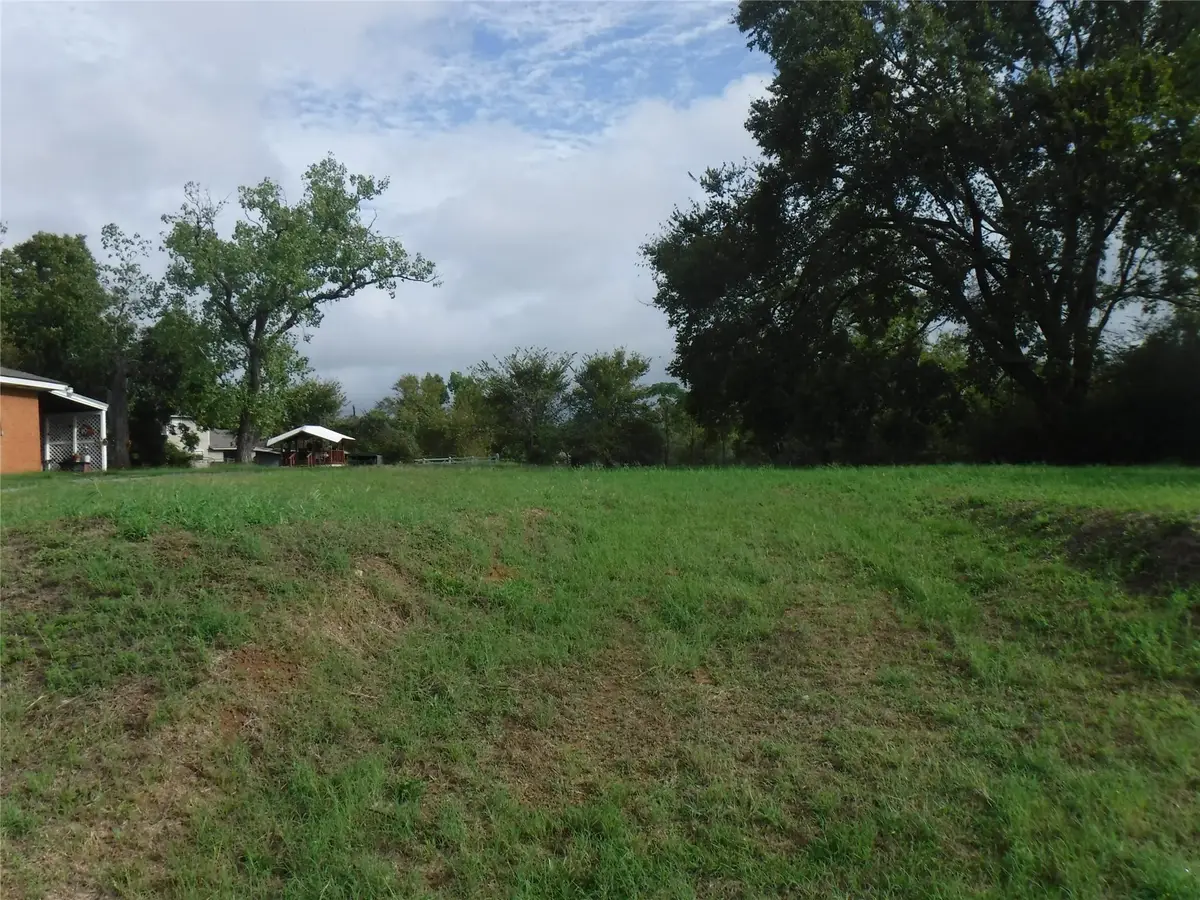 524 Old McDade Rd Old Mcdade Rd, Elgin, TX 78621 - #1