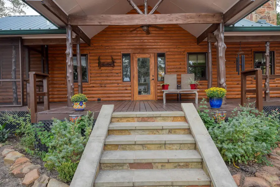 4541 Red Hollow Ln, Smithville, TX 78957 - Image #3