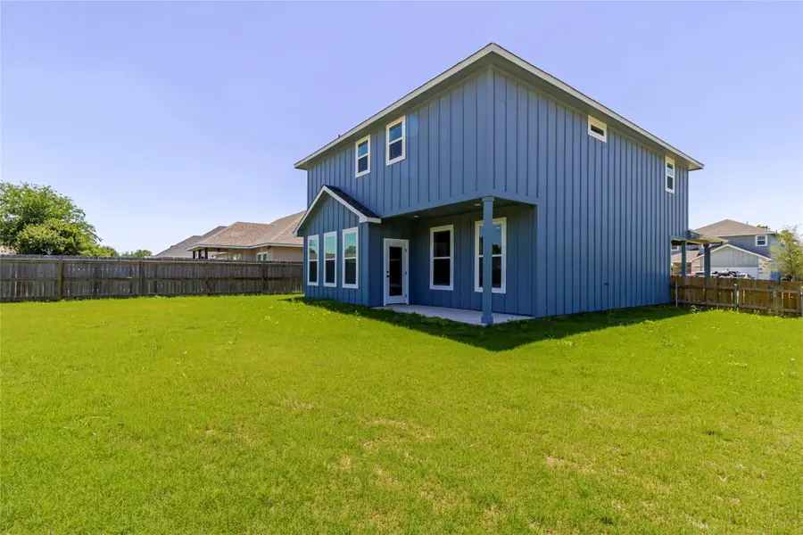 112 Callie St, Smithville, TX 78957 - #3