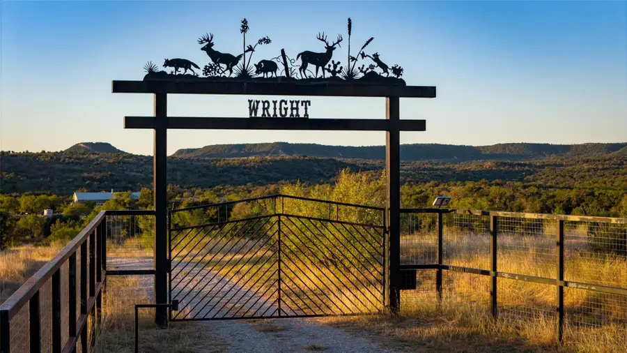 7702 Ranch Road 965, Llano, TX 78643 - Image #2