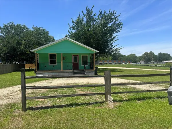 200 Prima St, Smithville, TX 78957