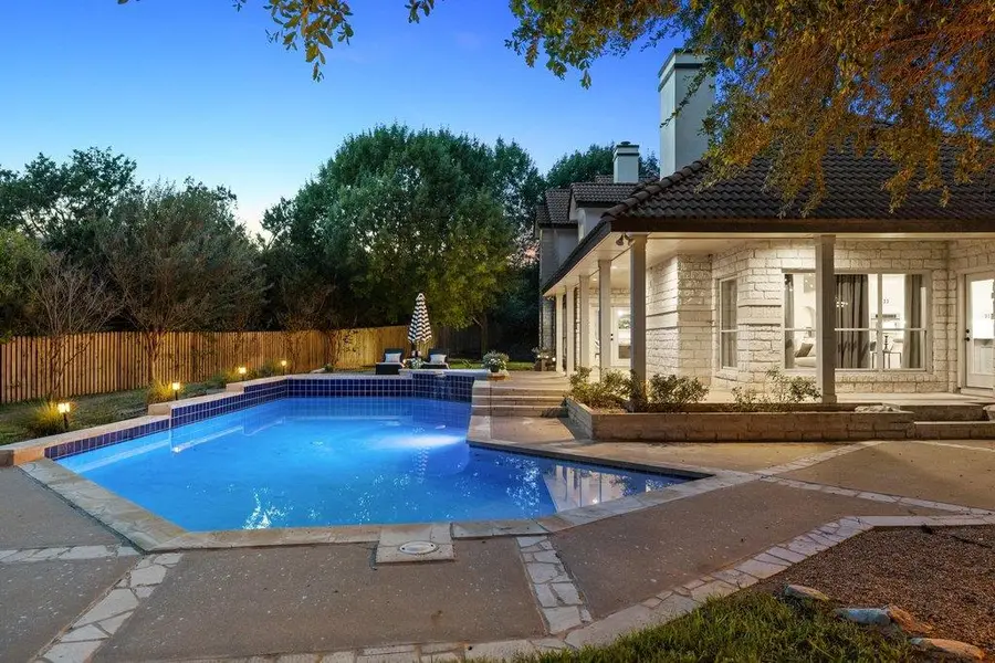 6 Candleleaf Ct, The Hills, TX 78738 - #2