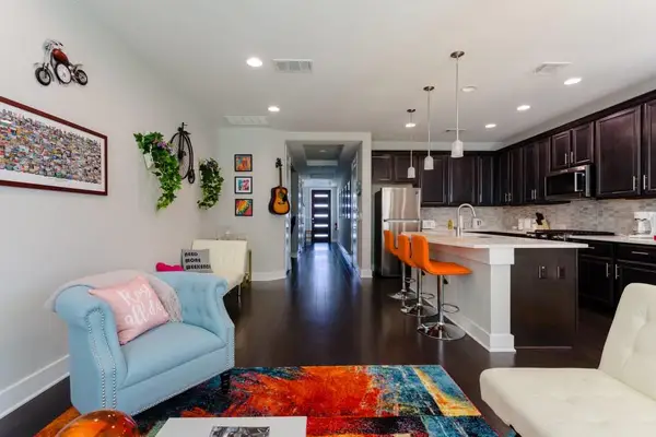 807 E 16th St #A & B, Austin, TX 78702