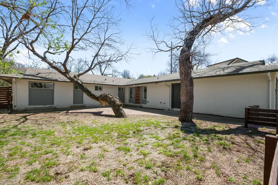 3305 Santa Monica Dr, Austin, TX 78741 - #2