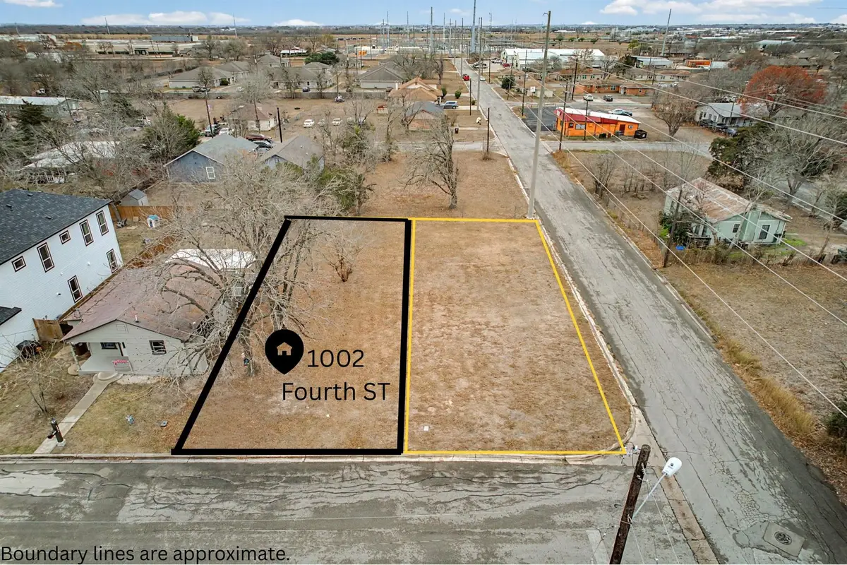 1002 Fourth St, Lockhart, TX 78644 - #1