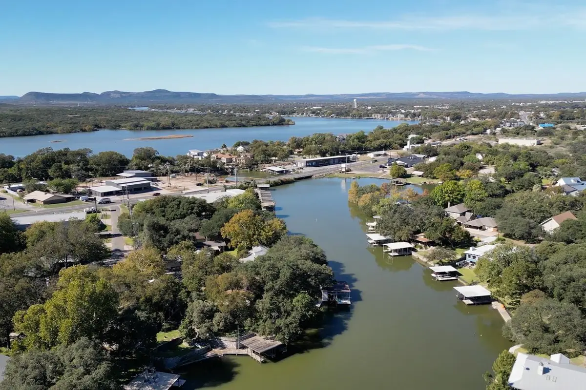 1117 County Road 132b, Kingsland, TX 78639 - Image #1