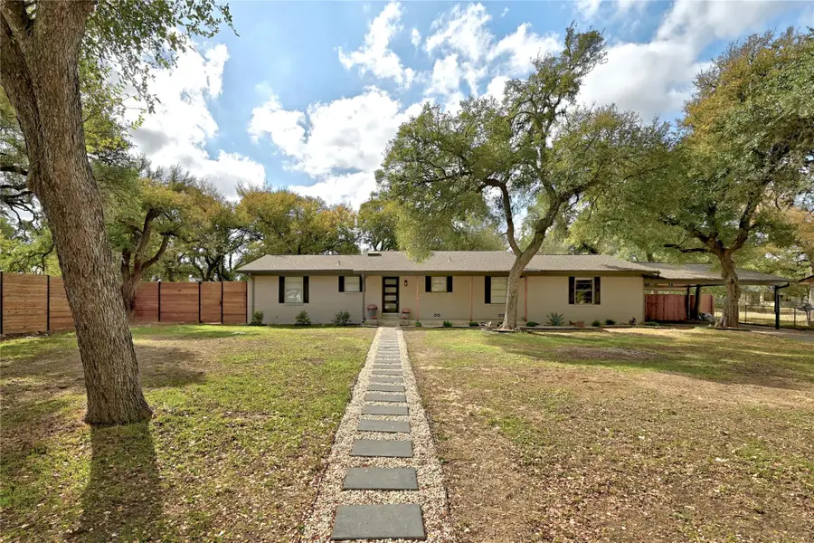107 Suttles Ave, San Marcos, TX 78666 - Image #2