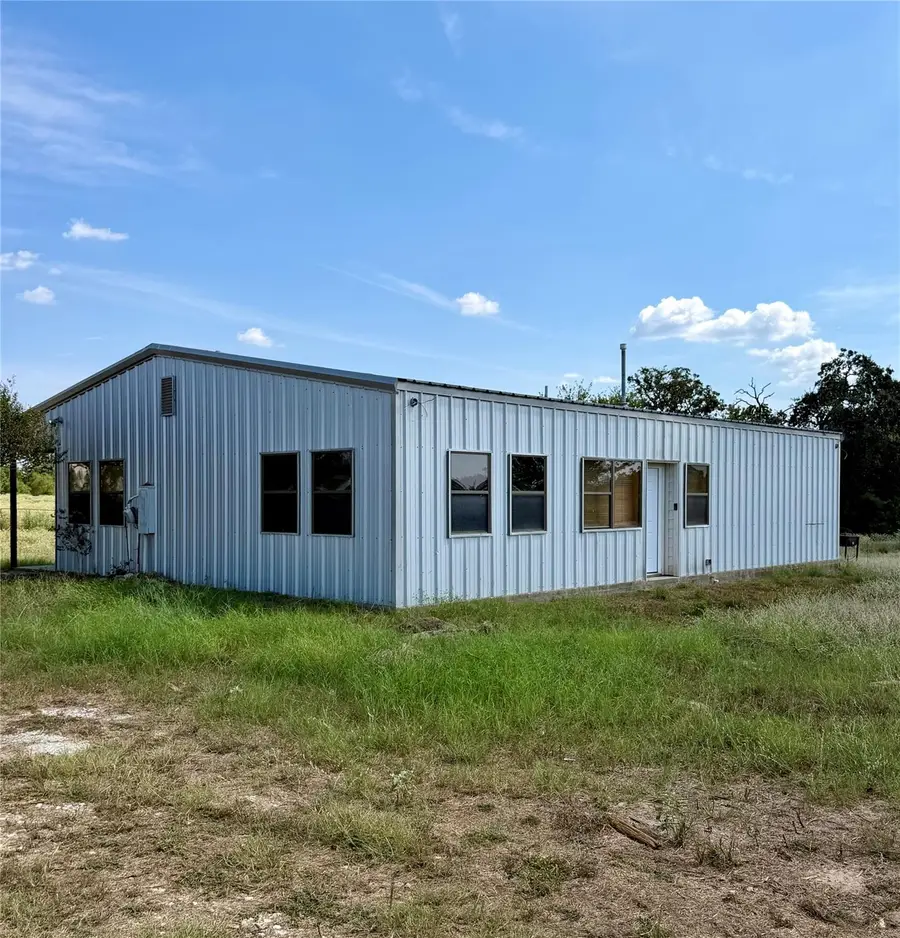 290 Richmond St, McDade, TX 78650 - #2