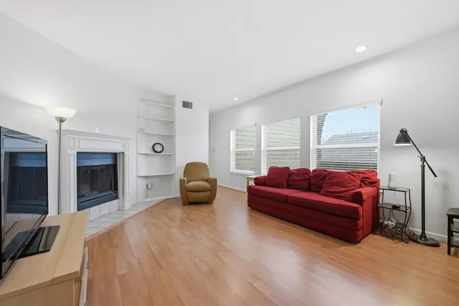 4409 Duval St #305, Austin, TX 78751 - #2