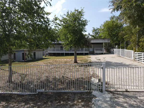 155 5th St, Maxwell, TX 78656