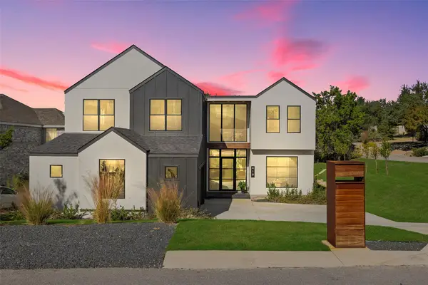 419 Hazeltine Dr, Lakeway, TX 78734