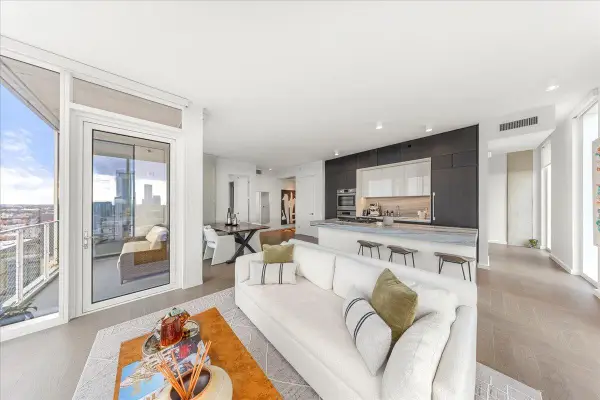 313 W 17th St #2405, Austin, TX 78701