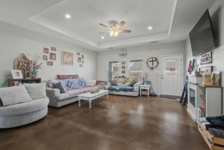 1135 Limestone Dr, Lampasas, TX 76550 - #2