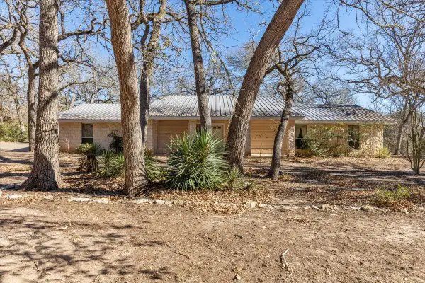 271 Akaloa Dr, Bastrop, TX 78602