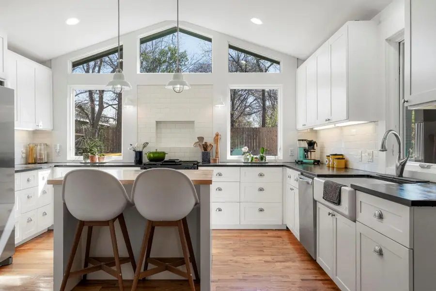 6003 Woodview Ave, Austin, TX 78757 - #3