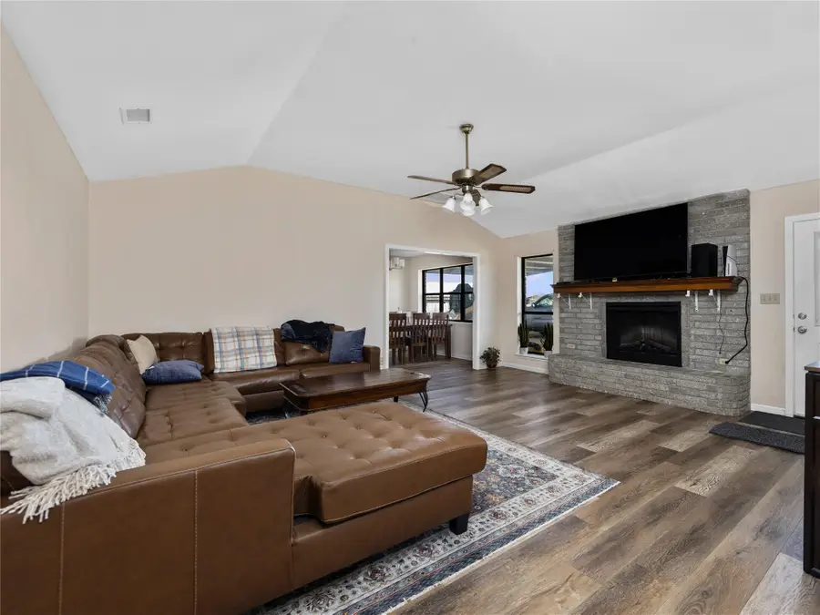 2412 Williamson Rd, Lockhart, TX 78644 - #3