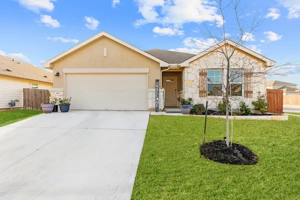 709 East St, Hutto, TX 78634