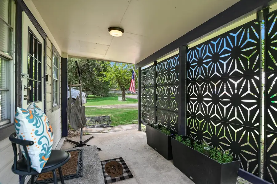 607 Driftwood Ln, Cottonwood Shores, TX 78657 - Image #3