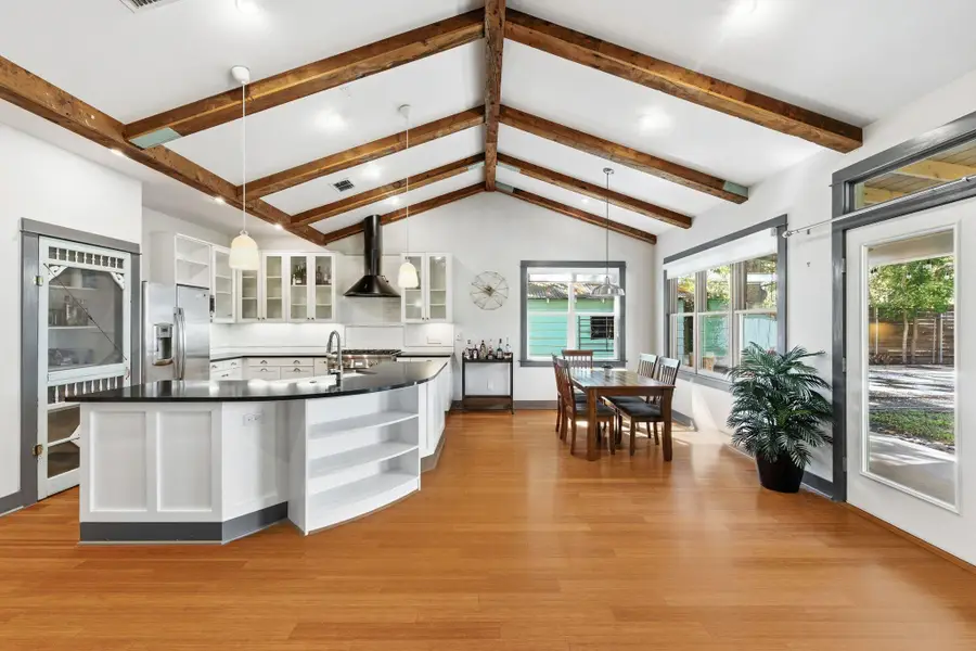 1122 Tillery St, Austin, TX 78702 - Image #3