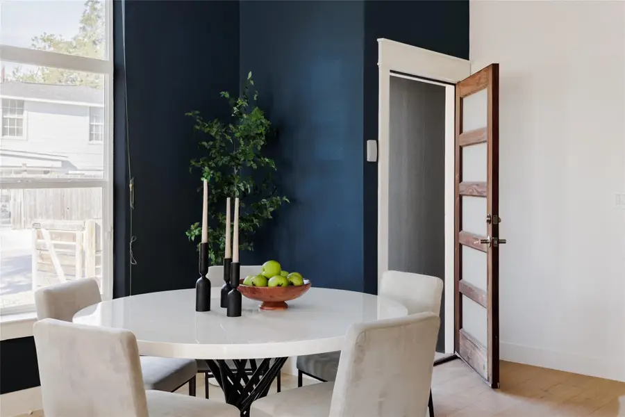 1205 Mckinley Ave, Austin, TX 78702 - Image #3