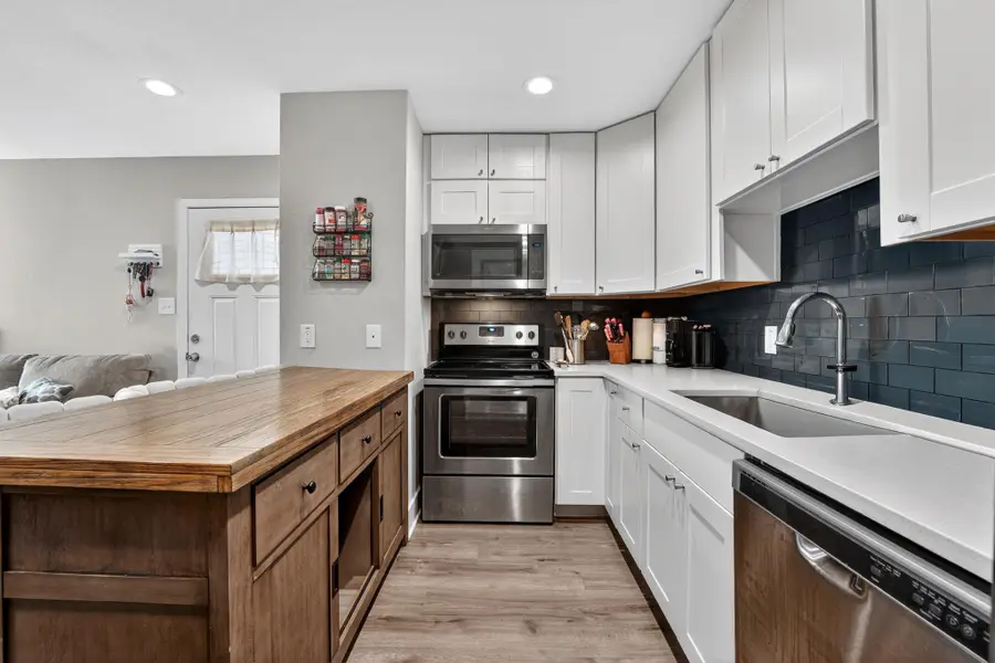 935 La Posada Dr #128, Austin, TX 78752 - #3