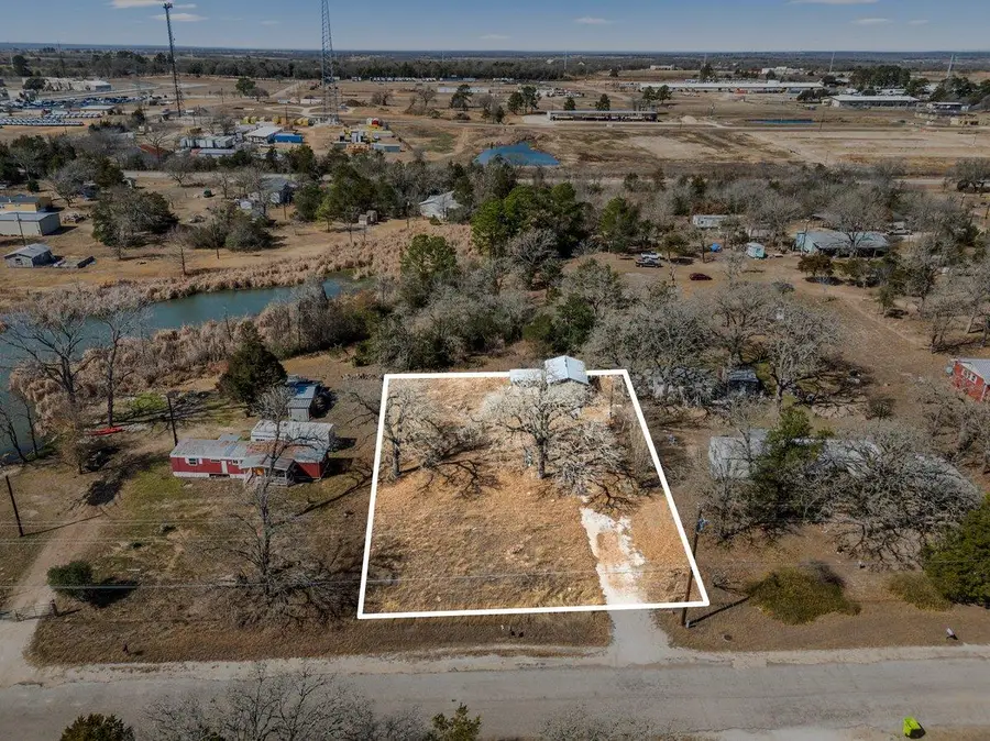 186 Zimmerman Ave, Bastrop, TX 78602 - #3