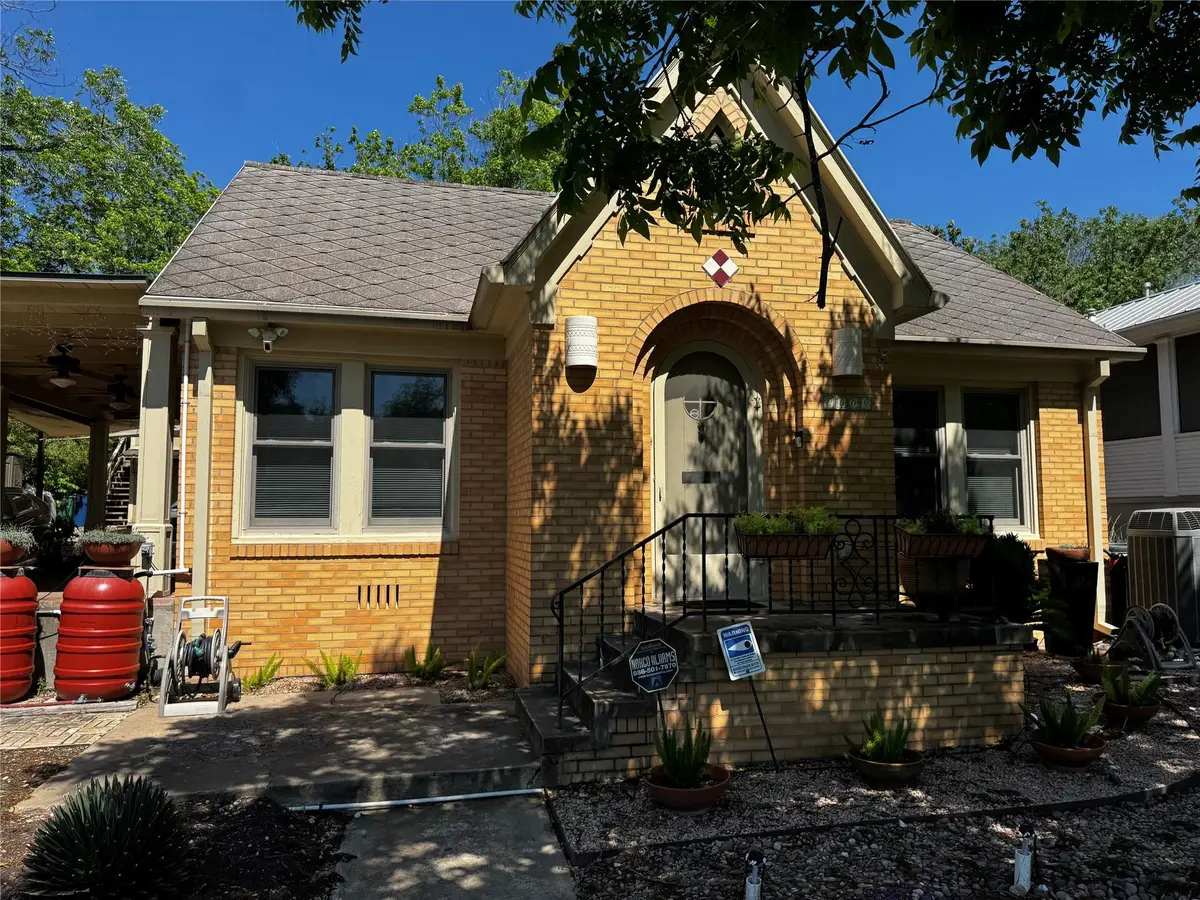 2002 East Side Dr, Austin, TX 78704 - #1
