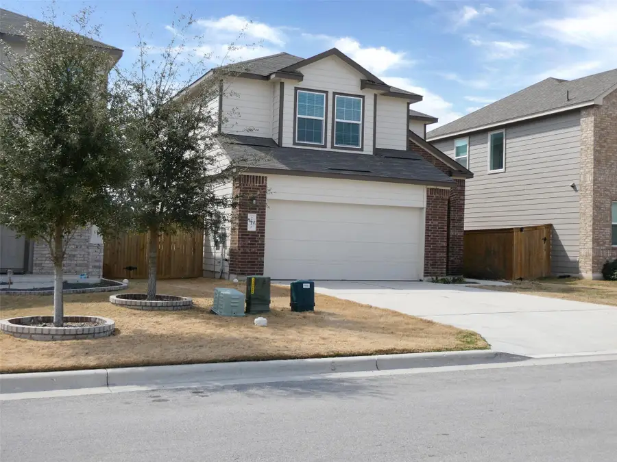 217 Bronco Billy Dr, Jarrell, TX 76537 - #2