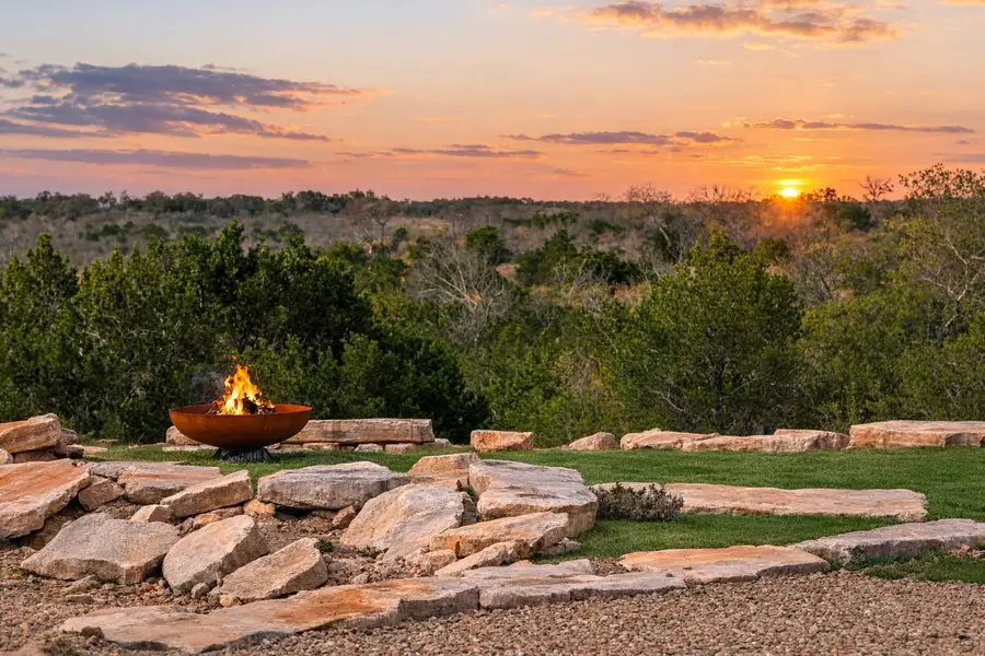 582 Delaware Creek Rd, Blanco, TX 78006 - #2