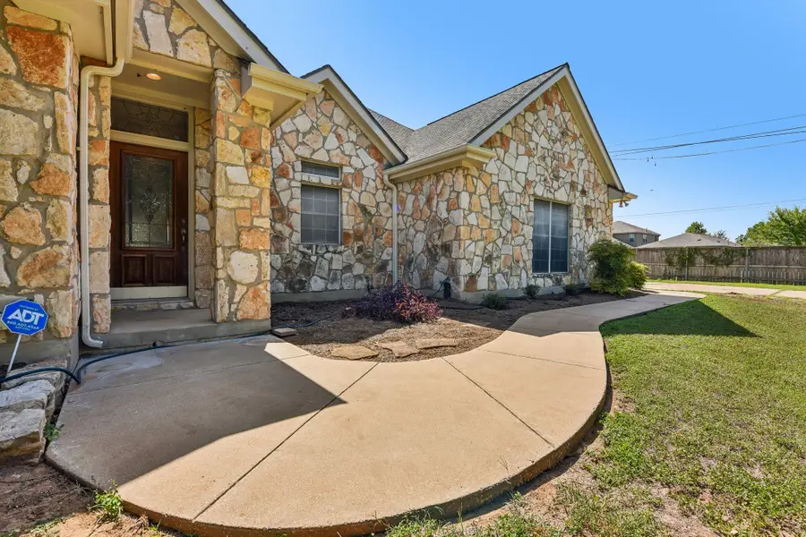 100 Grove Ln, Buda, TX 78610 - #3