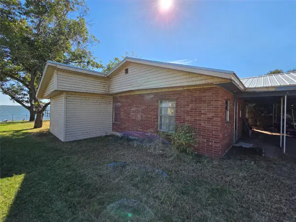 819 Lakeshore Loop, Tow, TX 78672