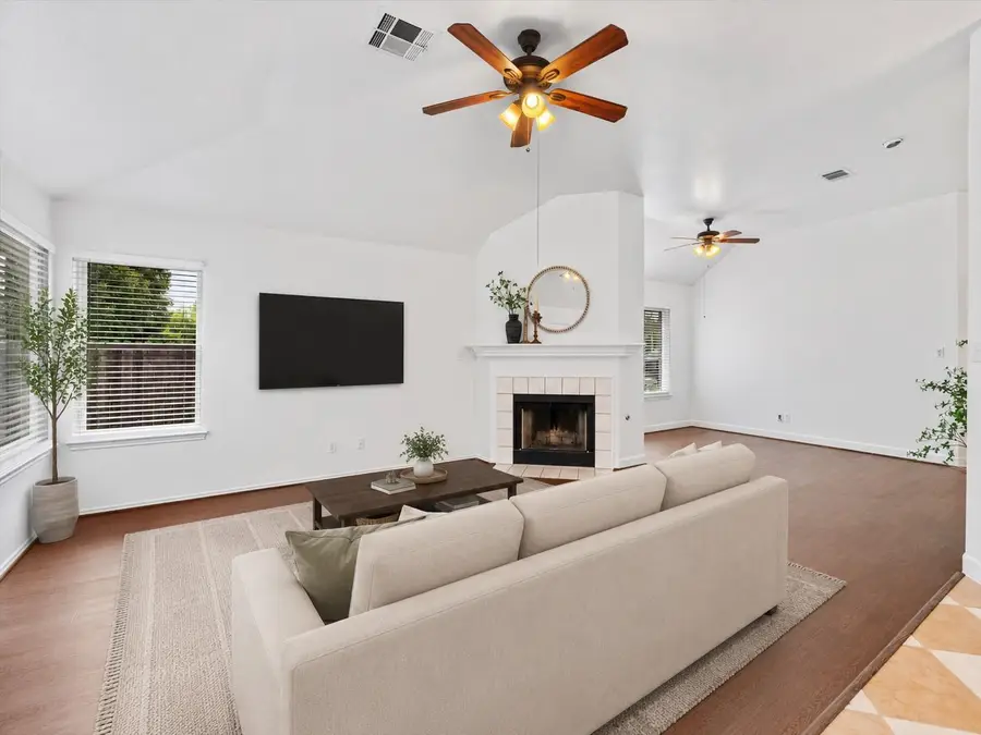 2005 E 19th St, Georgetown, TX 78626 - #2