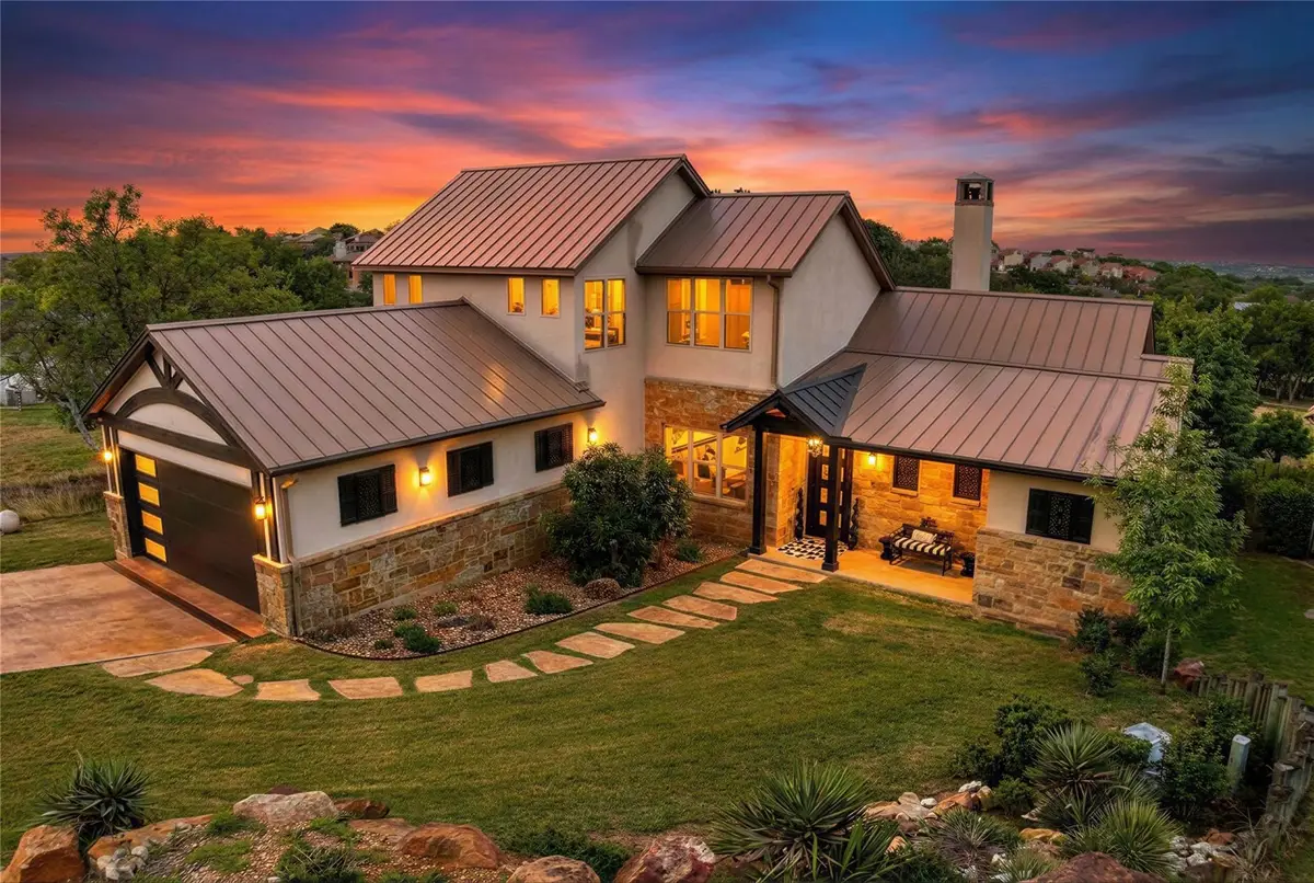 104 Smugglers Cv, Horseshoe Bay, TX 78657 - #1