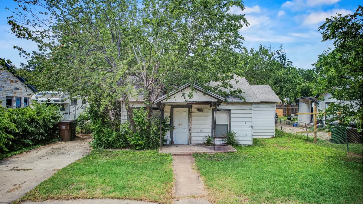 308 E Austin Ave, Round Rock, TX 78664 - #1
