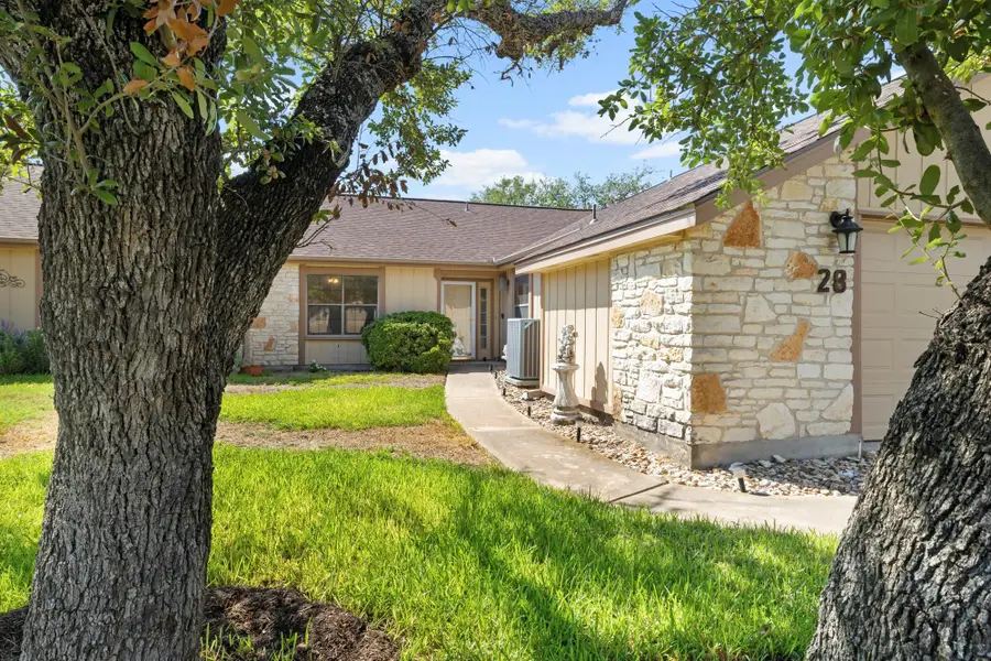 28 Oaks Pl, Lago Vista, TX 78645 - #2