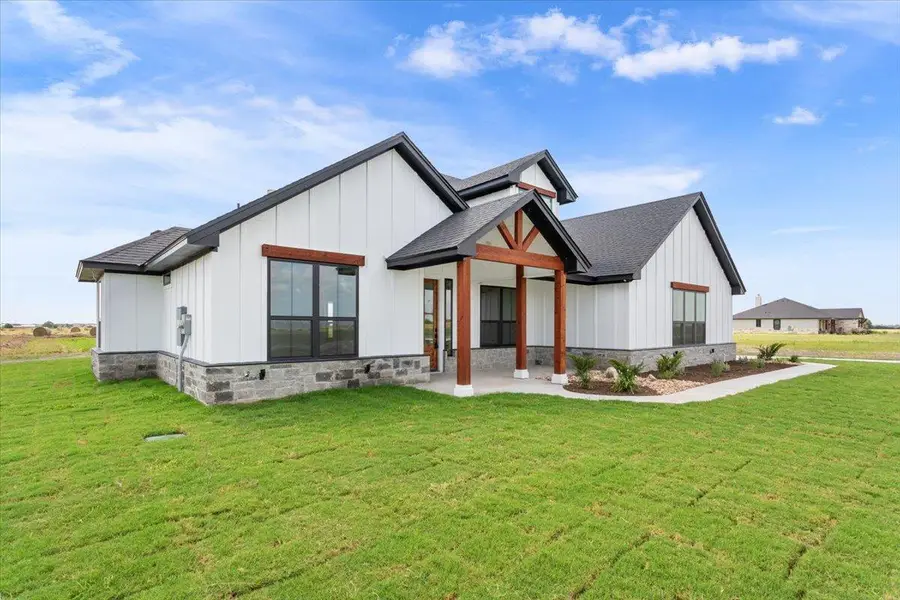 18085 Round Hall Rd, Holland, TX 76534 - #2