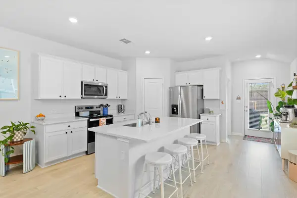 421 Lone Cedar Rd, Marble Falls, TX 78654