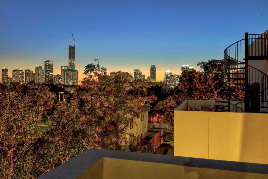 1175 Navasota St #3, Austin, TX 78702 - Image #3