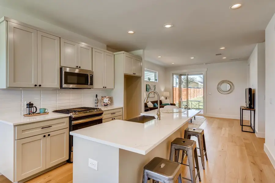 505 Kemp St, Austin, TX 78741 - #3