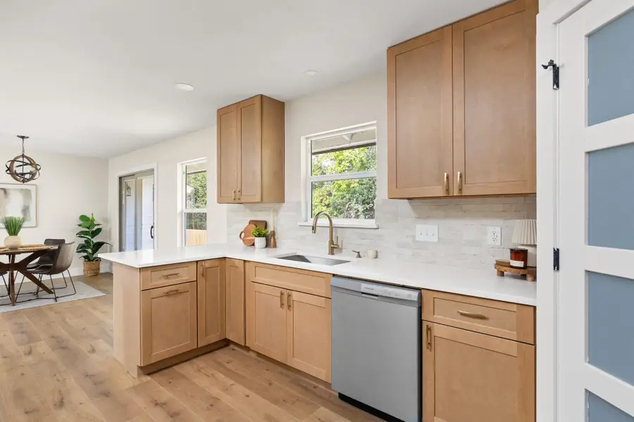 3506 Colmenero Cir, Austin, TX 78741 - #3