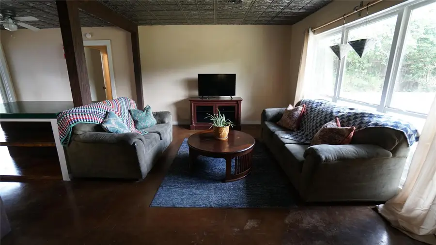 1808 Wildrose Dr, Austin, TX 78721 - #3