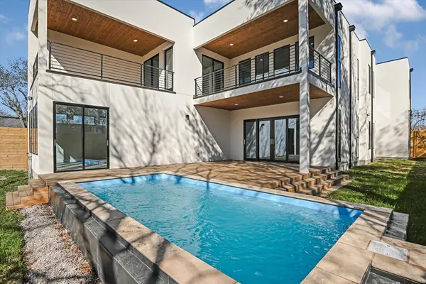 1901 W Saint Johns Ave, Austin, TX 78757