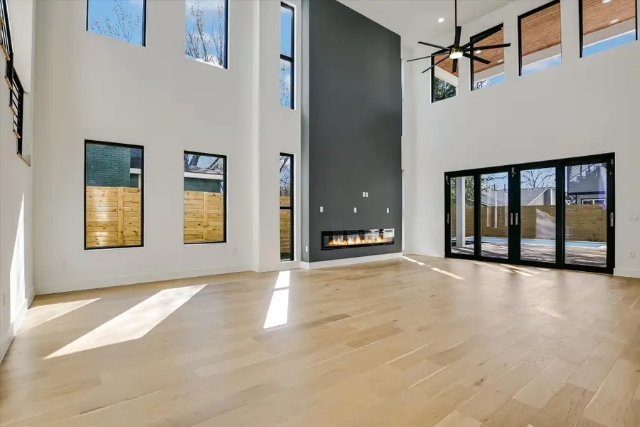 1901 W Saint Johns Ave, Austin, TX 78757 - Image #3