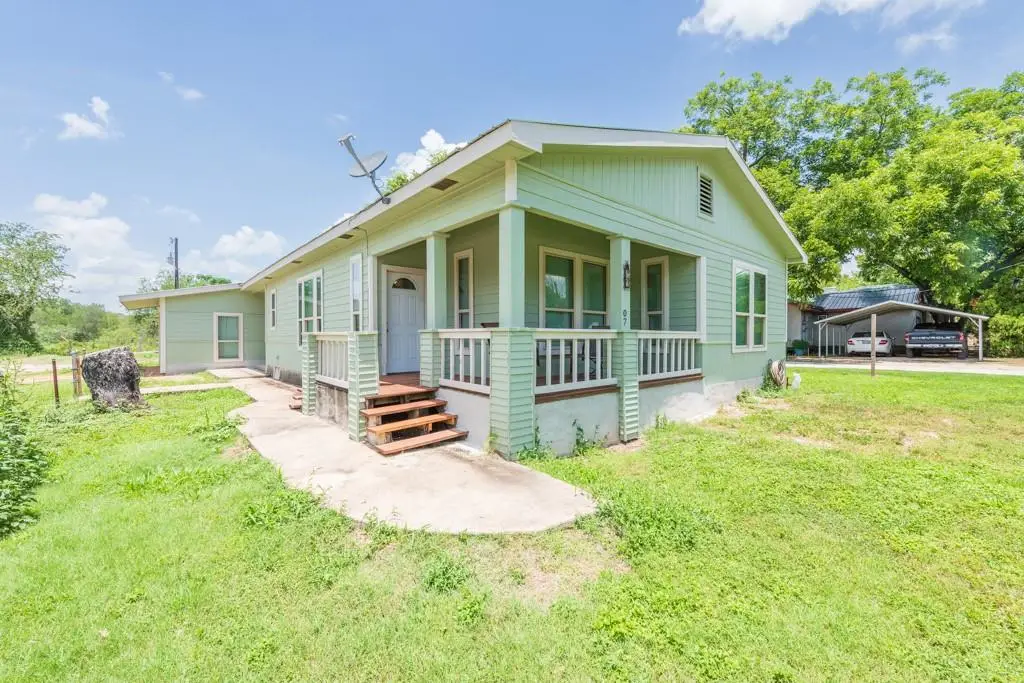 7 River St, Prairie Lea, TX 78661 - #1