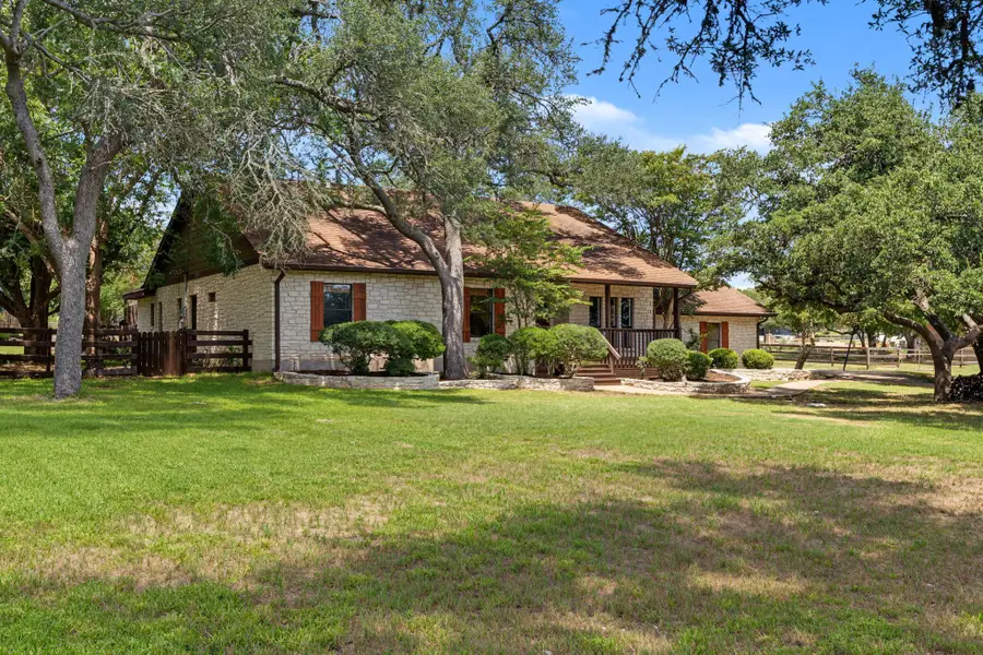 502 S Lariat Cir, Dripping Springs, TX 78620 - #2